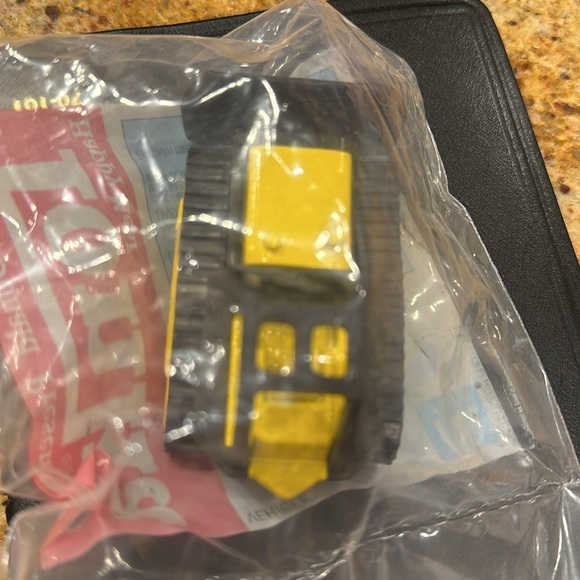 NWT🏎️SET OF 3 HAPPY MEAL CARS- TONKA BULLDOZER, HOT WHEELS SHOCK FORCE & TIGER - Picture 2 of 9